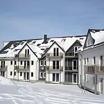 Apartman Welcome In - 10-h Im Zentrum Mit Balkon, Kostenlose Parkplaetze