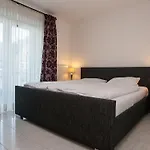 Welcome In - In Centrum Met Balkon, Gratis Parkeren - Im Hohlen Seifen 10-h Appartamento
