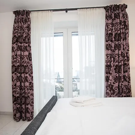 Apartment Welcome In - 10-h Im Zentrum Mit Balkon, Kostenlose Parkplaetze